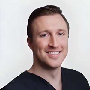 Dr. Michael Siarkowski